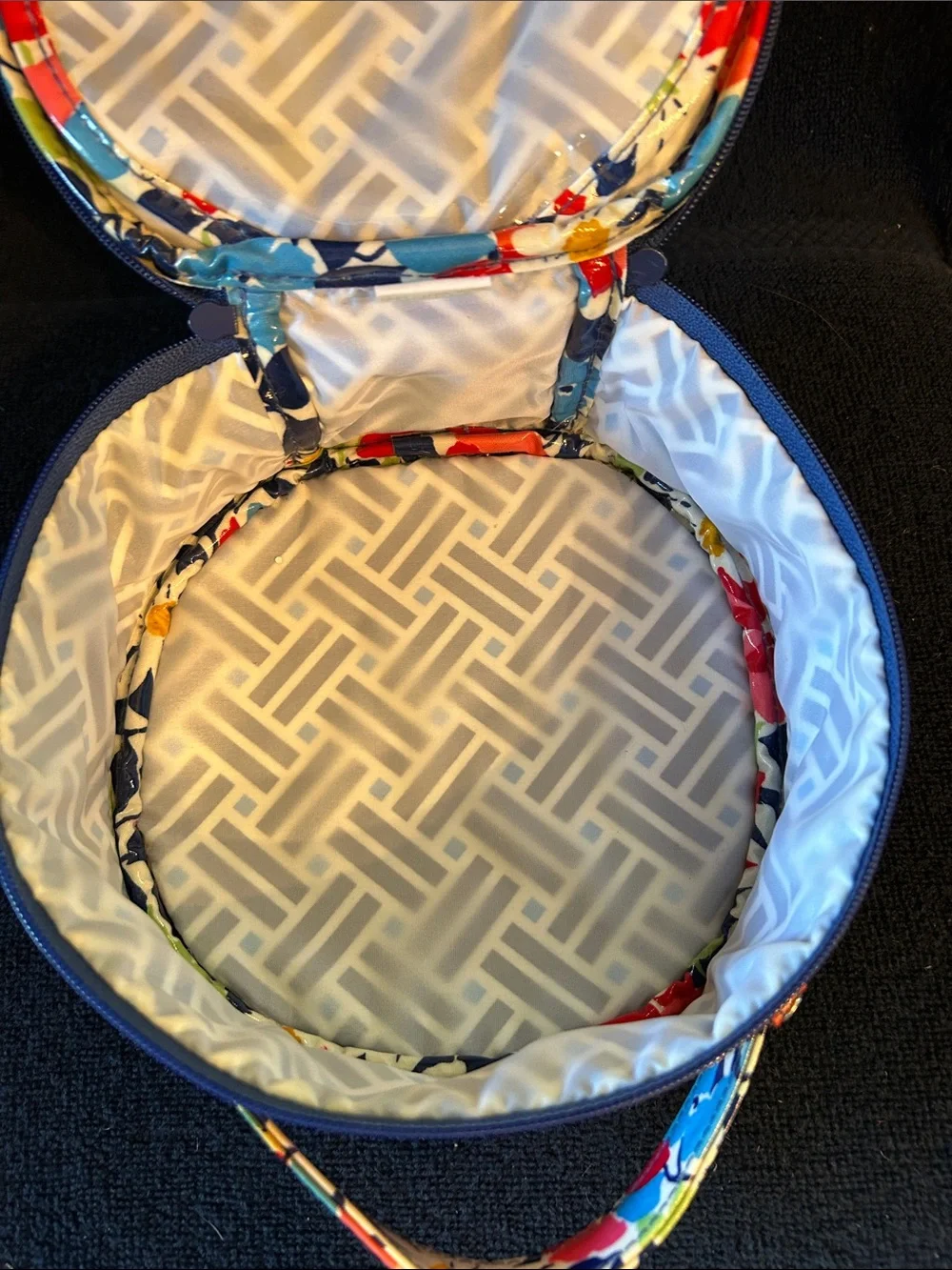 Vera Bradley round cosmetic